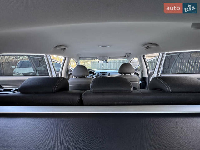 Серый Киа Sportage, объемом двигателя 1.69 л и пробегом 153 тыс. км за 12350 $, фото 46 на Automoto.ua