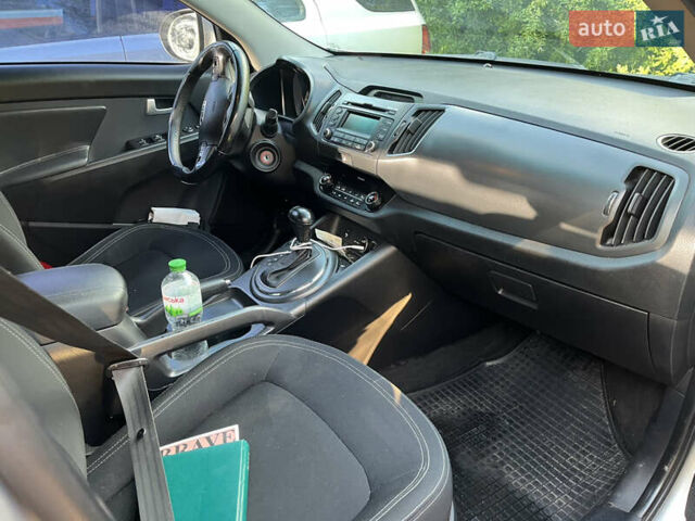 Серый Киа Sportage, объемом двигателя 1.98 л и пробегом 140 тыс. км за 13100 $, фото 2 на Automoto.ua