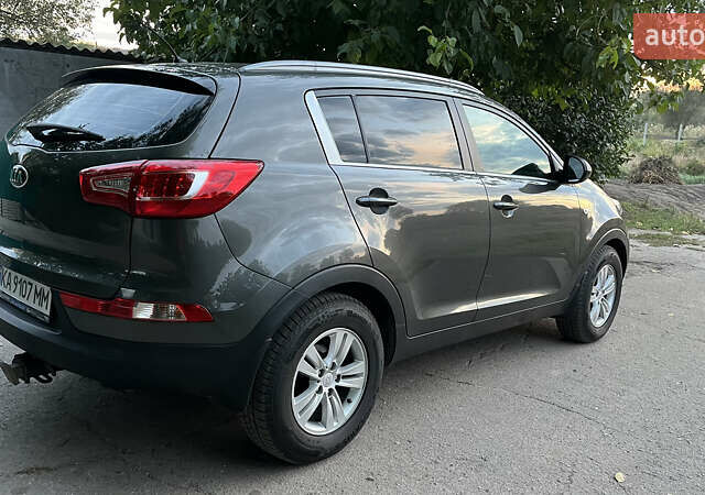 Киа Sportage 2013 в Запорожье на Automoto.ua Серый Киа Sportage, объемом двигателя 2 л и пробегом 162 тыс. км за 11999 $, фото 4 на Automoto.ua