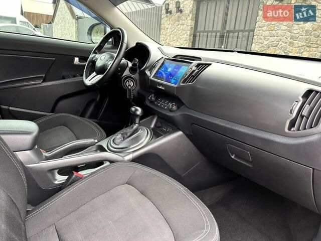 Серый Киа Sportage, объемом двигателя 2 л и пробегом 109 тыс. км за 13900 $, фото 57 на Automoto.ua