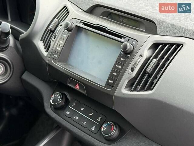 Серый Киа Sportage, объемом двигателя 1.7 л и пробегом 244 тыс. км за 11490 $, фото 12 на Automoto.ua