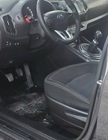 Серый Киа Sportage, объемом двигателя 1.7 л и пробегом 202 тыс. км за 12700 $, фото 18 на Automoto.ua