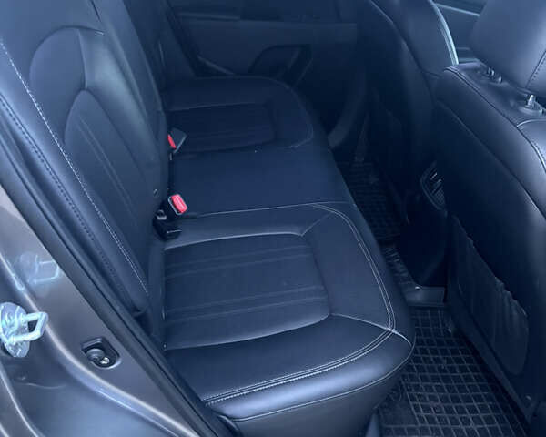 Сірий Кіа Sportage, об'ємом двигуна 2 л та пробігом 163 тис. км за 14950 $, фото 11 на Automoto.ua