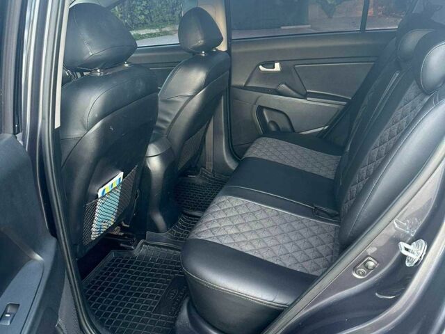 Серый Киа Sportage, объемом двигателя 1.7 л и пробегом 197 тыс. км за 11300 $, фото 8 на Automoto.ua