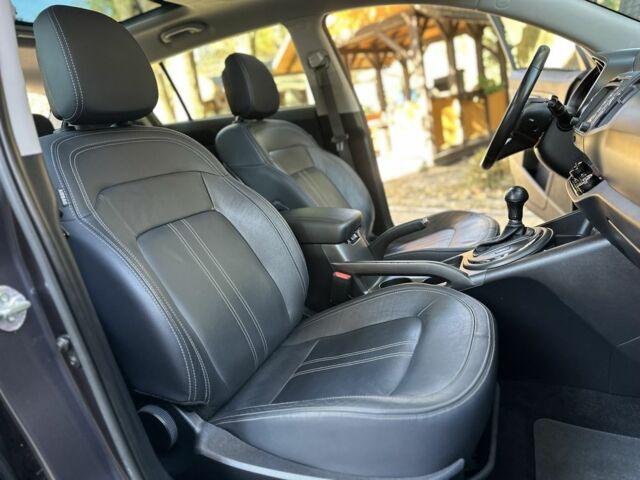 Серый Киа Sportage, объемом двигателя 2 л и пробегом 197 тыс. км за 14999 $, фото 12 на Automoto.ua