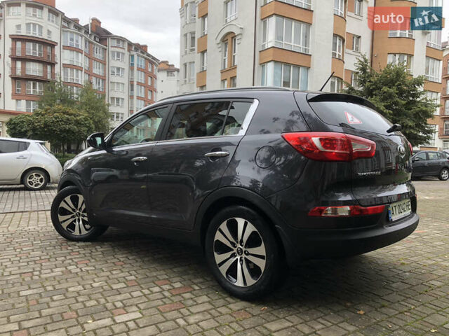 Серый Киа Sportage, объемом двигателя 2 л и пробегом 136 тыс. км за 15950 $, фото 7 на Automoto.ua