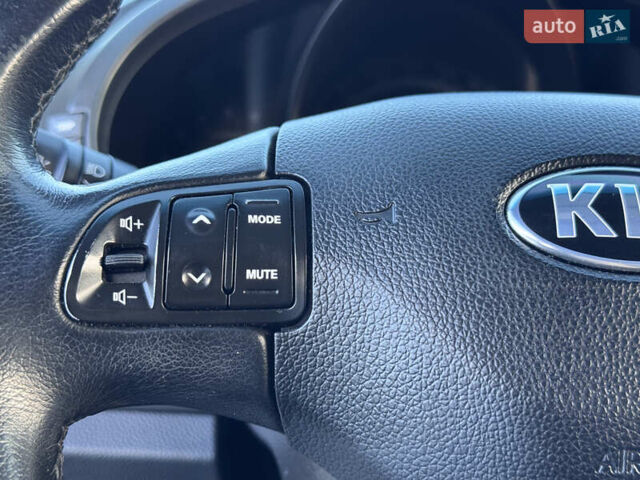 Серый Киа Sportage, объемом двигателя 1.69 л и пробегом 153 тыс. км за 12350 $, фото 35 на Automoto.ua