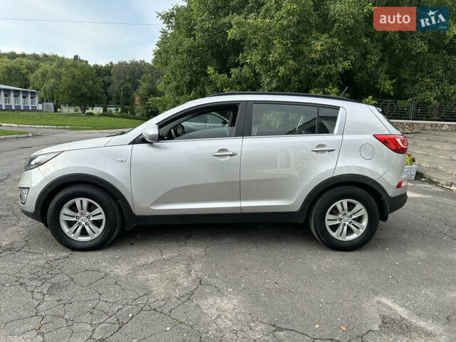 Серый Киа Sportage, объемом двигателя 1.7 л и пробегом 218 тыс. км за 10300 $, фото 8 на Automoto.ua