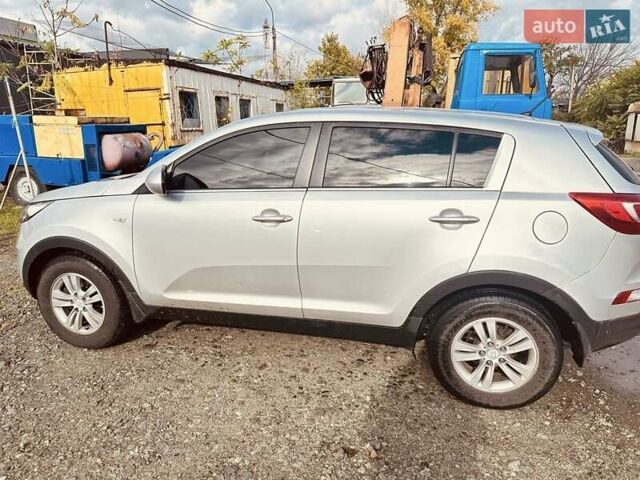 Серый Киа Sportage, объемом двигателя 1.7 л и пробегом 222 тыс. км за 11500 $, фото 13 на Automoto.ua