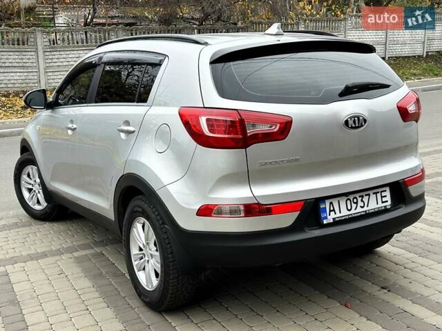 Серый Киа Sportage, объемом двигателя 2 л и пробегом 109 тыс. км за 13900 $, фото 10 на Automoto.ua
