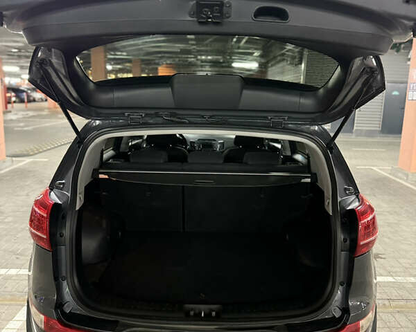 Серый Киа Sportage, объемом двигателя 1.7 л и пробегом 106 тыс. км за 13200 $, фото 8 на Automoto.ua