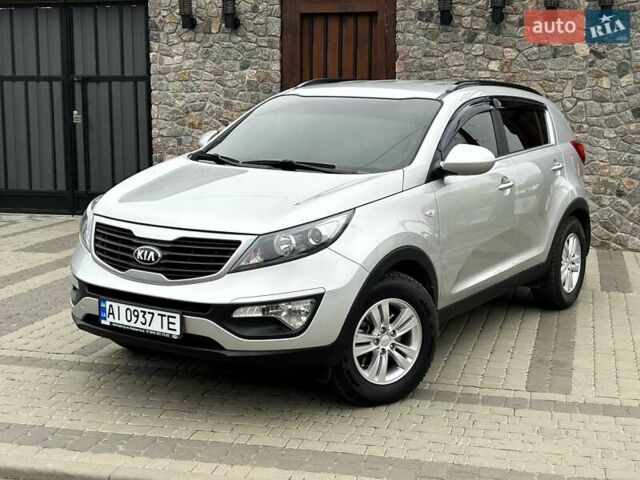 Серый Киа Sportage, объемом двигателя 2 л и пробегом 109 тыс. км за 13900 $, фото 8 на Automoto.ua