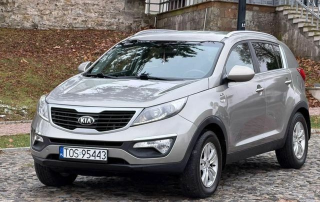 Серый Киа Sportage, объемом двигателя 2 л и пробегом 220 тыс. км за 8000 $, фото 3 на Automoto.ua