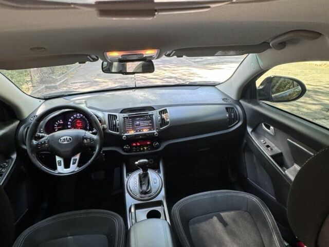 Серый Киа Sportage, объемом двигателя 2 л и пробегом 185 тыс. км за 13999 $, фото 19 на Automoto.ua