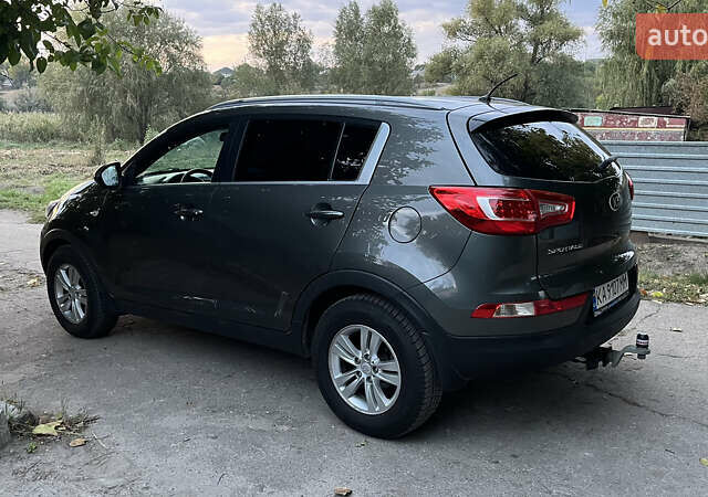 Киа Sportage 2013 в Запорожье на Automoto.ua Серый Киа Sportage, объемом двигателя 2 л и пробегом 162 тыс. км за 11999 $, фото 5 на Automoto.ua