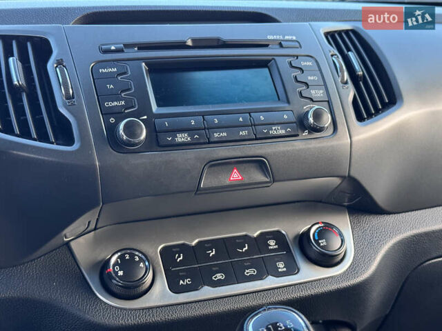 Серый Киа Sportage, объемом двигателя 1.69 л и пробегом 153 тыс. км за 12350 $, фото 38 на Automoto.ua