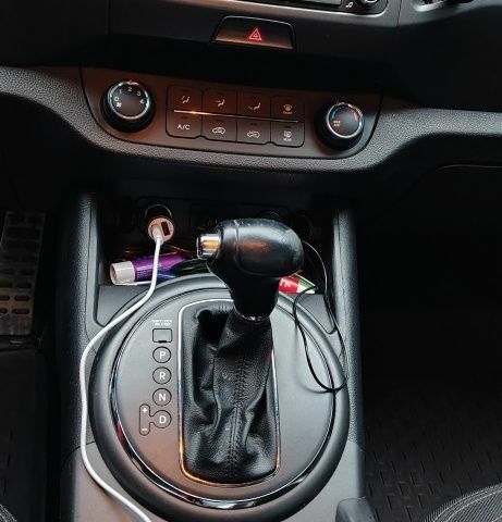 Серый Киа Sportage, объемом двигателя 2 л и пробегом 171 тыс. км за 13500 $, фото 4 на Automoto.ua