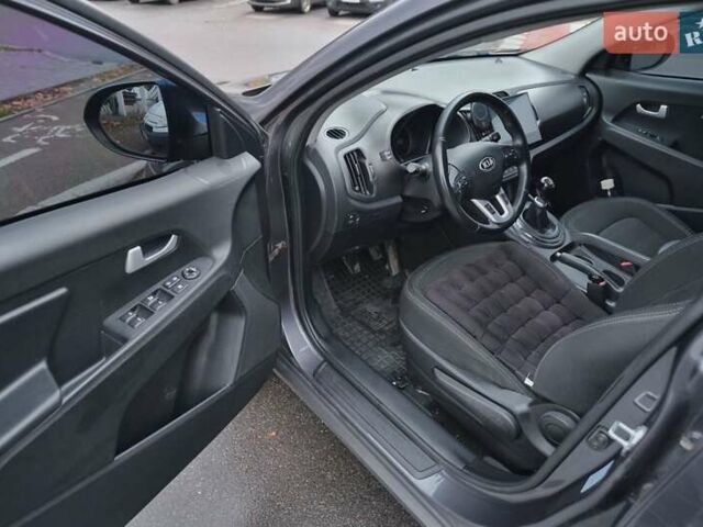 Серый Киа Sportage, объемом двигателя 1.69 л и пробегом 142 тыс. км за 14600 $, фото 9 на Automoto.ua