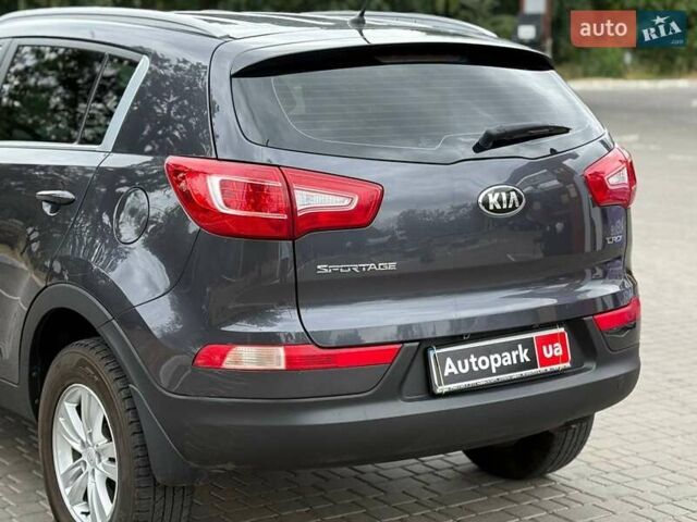 Серый Киа Sportage, объемом двигателя 1.7 л и пробегом 244 тыс. км за 11490 $, фото 7 на Automoto.ua