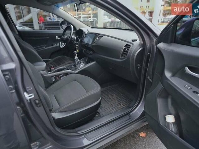 Серый Киа Sportage, объемом двигателя 1.69 л и пробегом 142 тыс. км за 14600 $, фото 7 на Automoto.ua