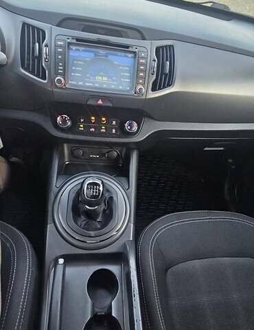 Серый Киа Sportage, объемом двигателя 1.7 л и пробегом 202 тыс. км за 12700 $, фото 16 на Automoto.ua