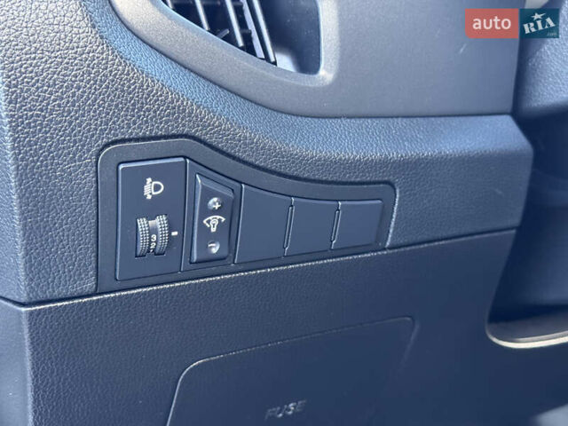 Серый Киа Sportage, объемом двигателя 1.69 л и пробегом 153 тыс. км за 12350 $, фото 21 на Automoto.ua