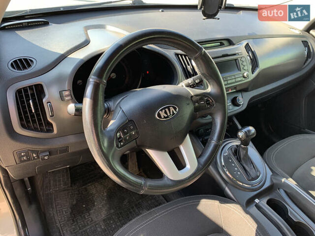 Серый Киа Sportage, объемом двигателя 2 л и пробегом 219 тыс. км за 13500 $, фото 20 на Automoto.ua