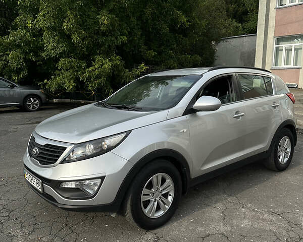 Киа Sportage 2013 в Волочиске на Automoto.ua Серый Киа Sportage, объемом двигателя 1.7 л и пробегом 215 тыс. км за 10800 $, фото 22 на Automoto.ua