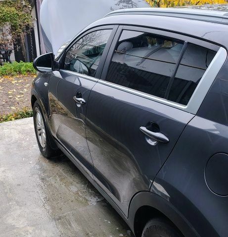 Серый Киа Sportage, объемом двигателя 2 л и пробегом 171 тыс. км за 13500 $, фото 1 на Automoto.ua