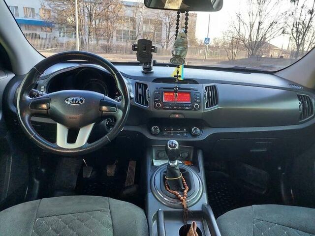 Серый Киа Sportage, объемом двигателя 0 л и пробегом 198 тыс. км за 14000 $, фото 5 на Automoto.ua