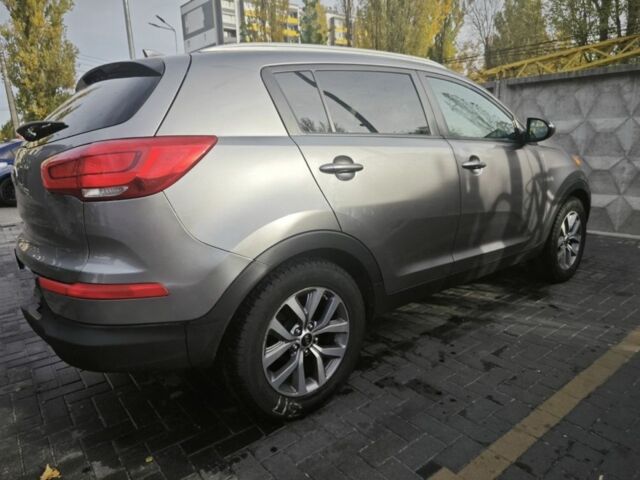 Сірий Кіа Sportage, об'ємом двигуна 0.24 л та пробігом 148 тис. км за 13200 $, фото 3 на Automoto.ua