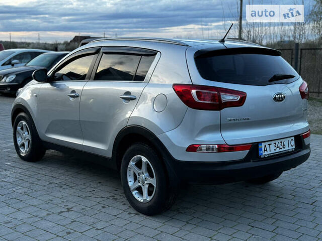 Серый Киа Sportage, объемом двигателя 1.7 л и пробегом 143 тыс. км за 12550 $, фото 3 на Automoto.ua