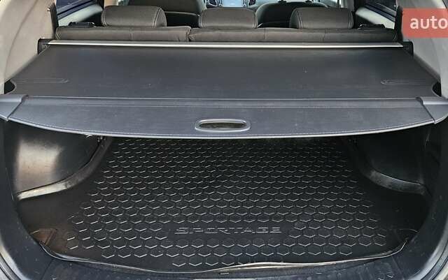 Серый Киа Sportage, объемом двигателя 1.7 л и пробегом 202 тыс. км за 12700 $, фото 25 на Automoto.ua