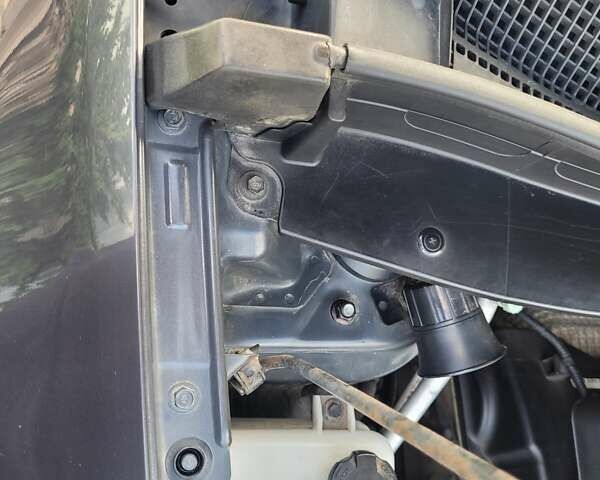 Сірий Кіа Sportage, об'ємом двигуна 2 л та пробігом 138 тис. км за 14200 $, фото 13 на Automoto.ua