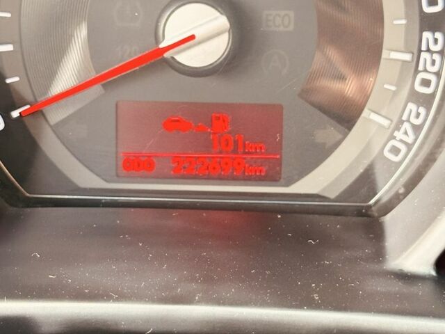 Серый Киа Sportage, объемом двигателя 1.7 л и пробегом 222 тыс. км за 11500 $, фото 5 на Automoto.ua