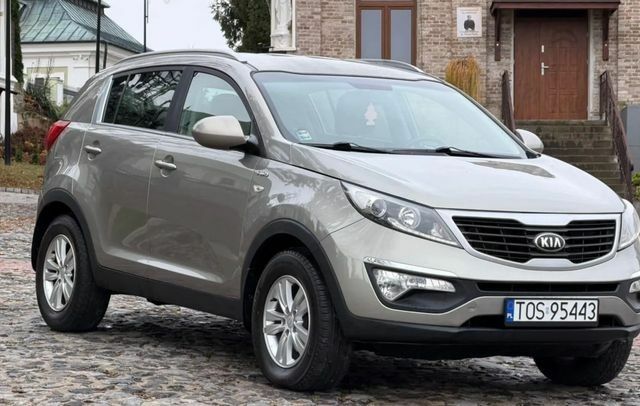 Серый Киа Sportage, объемом двигателя 2 л и пробегом 220 тыс. км за 8000 $, фото 2 на Automoto.ua