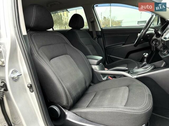 Серый Киа Sportage, объемом двигателя 2 л и пробегом 109 тыс. км за 13900 $, фото 56 на Automoto.ua