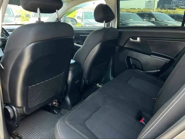 Сірий Кіа Sportage, об'ємом двигуна 1.7 л та пробігом 164 тис. км за 12700 $, фото 7 на Automoto.ua