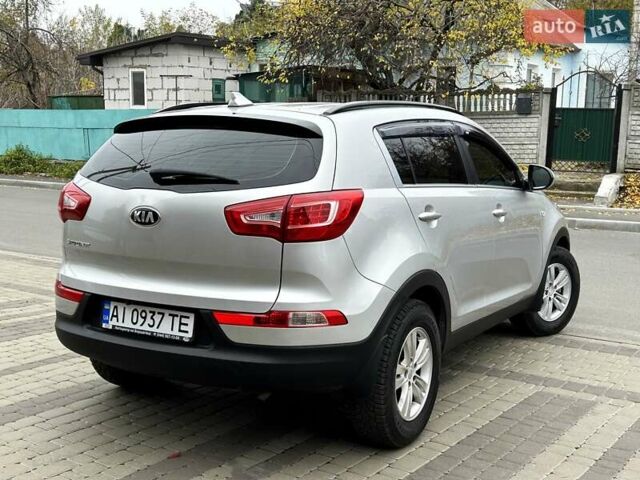 Серый Киа Sportage, объемом двигателя 2 л и пробегом 109 тыс. км за 13900 $, фото 12 на Automoto.ua