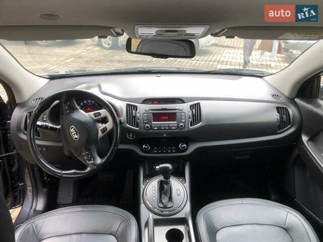 Серый Киа Sportage, объемом двигателя 2 л и пробегом 136 тыс. км за 15950 $, фото 14 на Automoto.ua