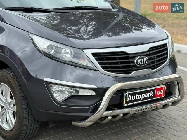 Серый Киа Sportage, объемом двигателя 1.7 л и пробегом 244 тыс. км за 11490 $, фото 3 на Automoto.ua
