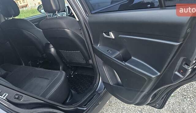 Серый Киа Sportage, объемом двигателя 1.7 л и пробегом 202 тыс. км за 12700 $, фото 22 на Automoto.ua