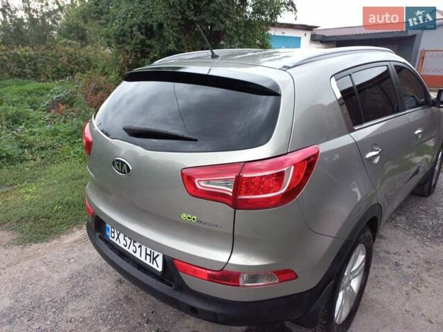 Серый Киа Sportage, объемом двигателя 2 л и пробегом 225 тыс. км за 13000 $, фото 1 на Automoto.ua