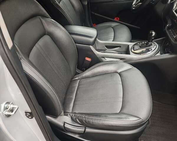 Серый Киа Sportage, объемом двигателя 2 л и пробегом 216 тыс. км за 13299 $, фото 38 на Automoto.ua