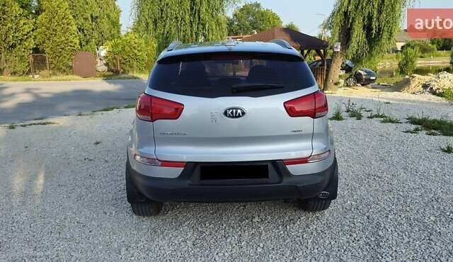 Сірий Кіа Sportage, об'ємом двигуна 2 л та пробігом 208 тис. км за 14800 $, фото 11 на Automoto.ua
