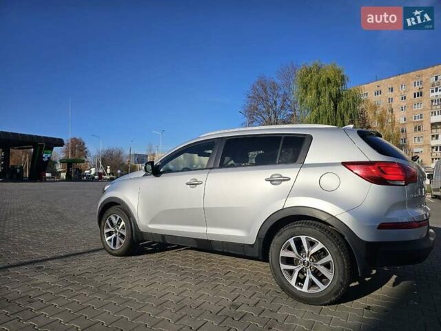 Серый Киа Sportage, объемом двигателя 2.36 л и пробегом 140 тыс. км за 12000 $, фото 2 на Automoto.ua