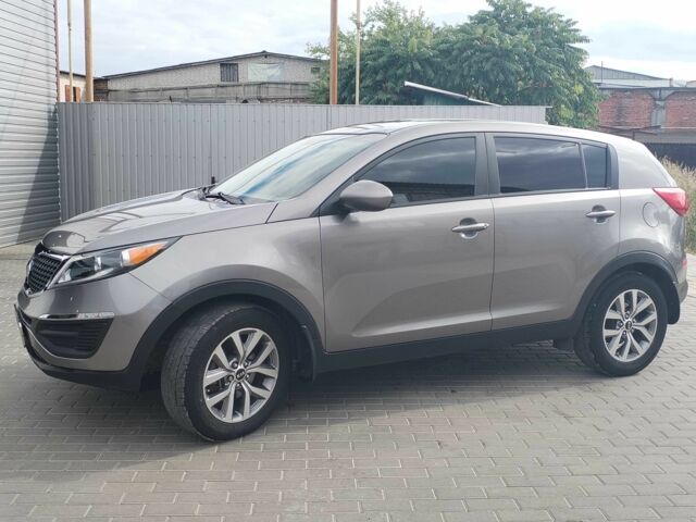 Серый Киа Sportage, объемом двигателя 2.4 л и пробегом 129 тыс. км за 309 $, фото 7 на Automoto.ua