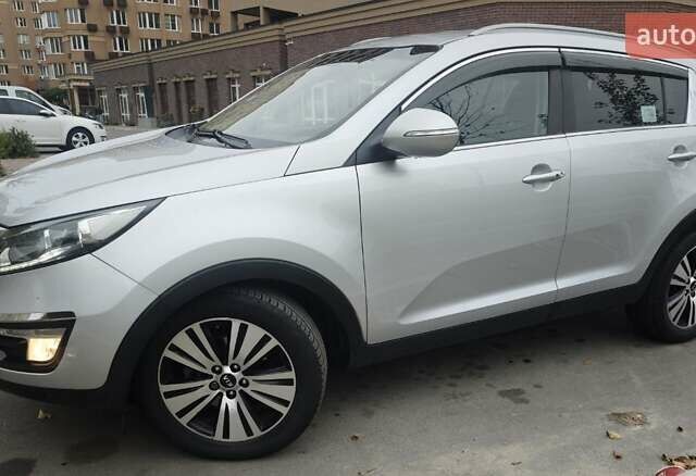 Серый Киа Sportage, объемом двигателя 2 л и пробегом 216 тыс. км за 13299 $, фото 4 на Automoto.ua