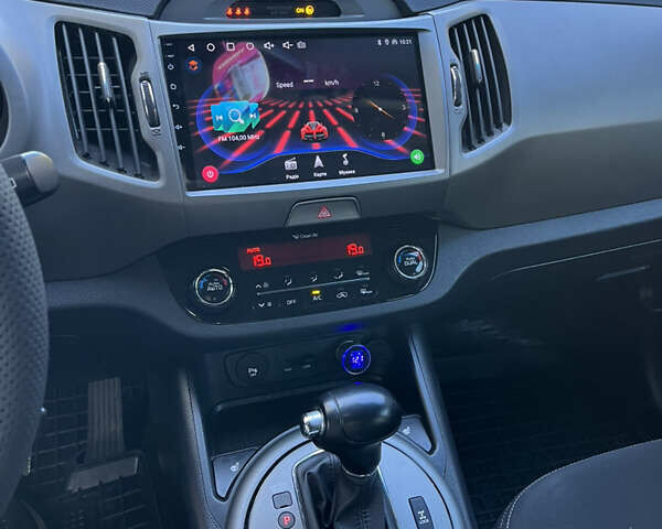 Серый Киа Sportage, объемом двигателя 2 л и пробегом 190 тыс. км за 15500 $, фото 14 на Automoto.ua