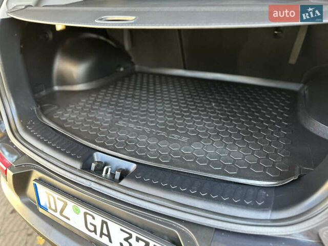 Серый Киа Sportage, объемом двигателя 2 л и пробегом 197 тыс. км за 14599 $, фото 176 на Automoto.ua